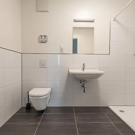 Apartment T&k - - 3 Comfortable - 18 Min To Fair Messe Cologne Bergisch Gladbach